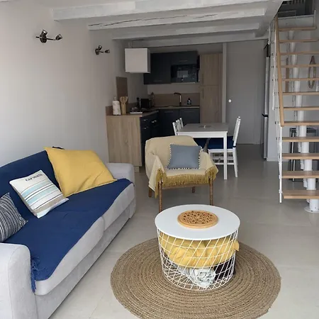 Club Climatisee Pour 4 Personnes Avec Piscine Accessible De Mai A Septembre Casa de Férias
